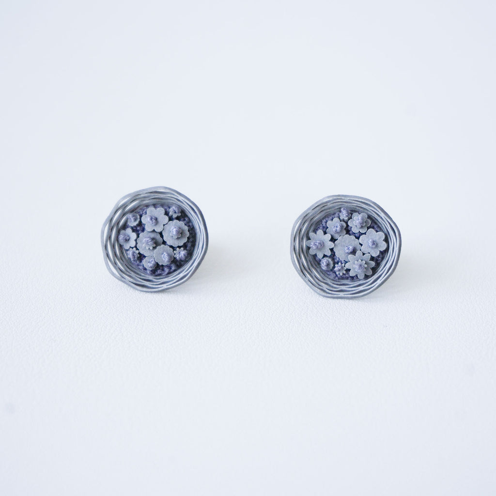 花かごピアス M | sumie