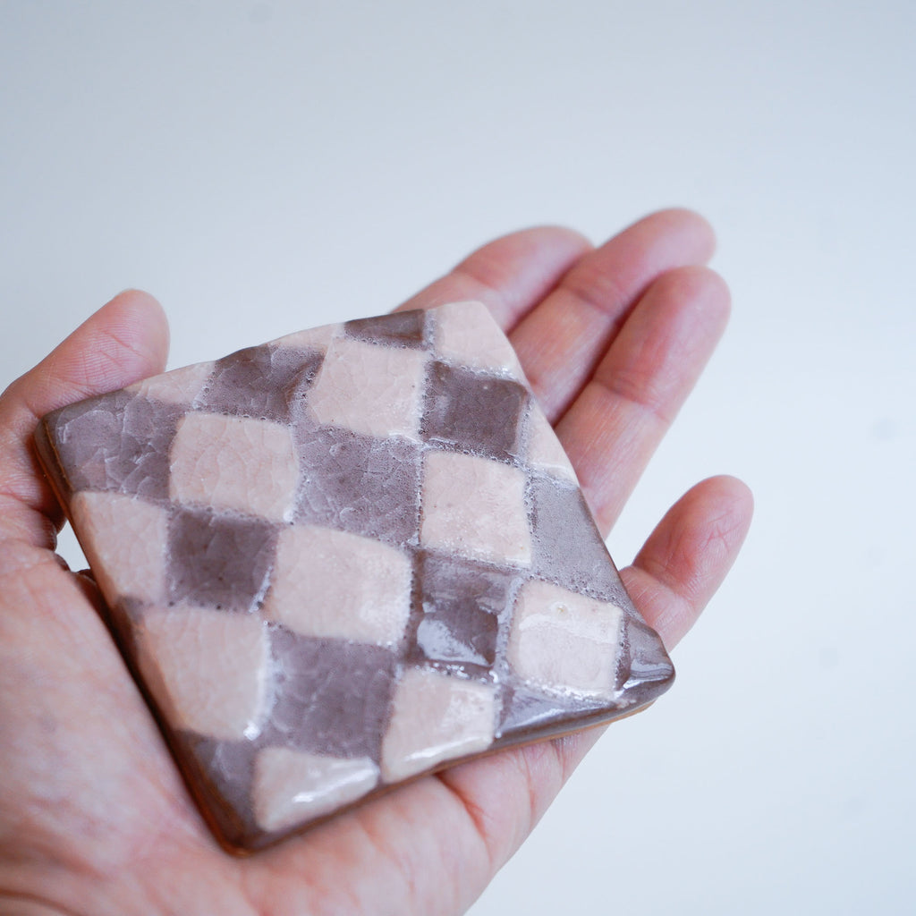stage pink checkered pattern | chichiri