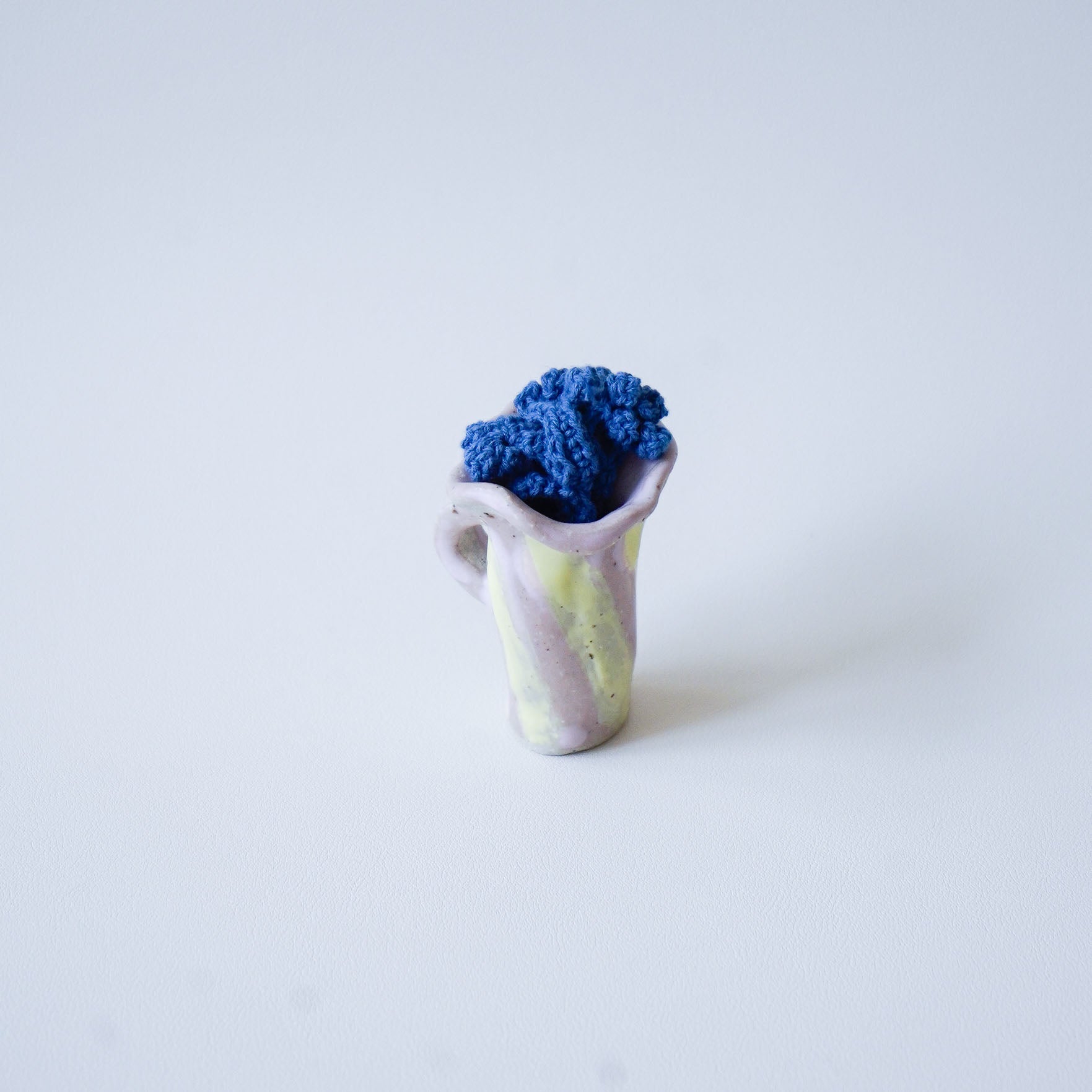 vase 043 | chichiri