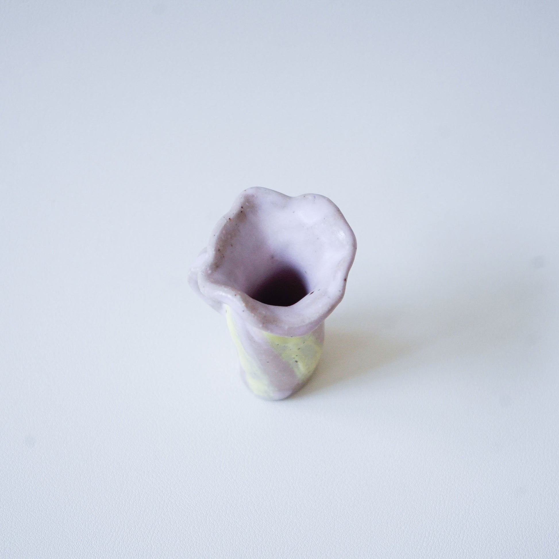 vase 043 | chichiri